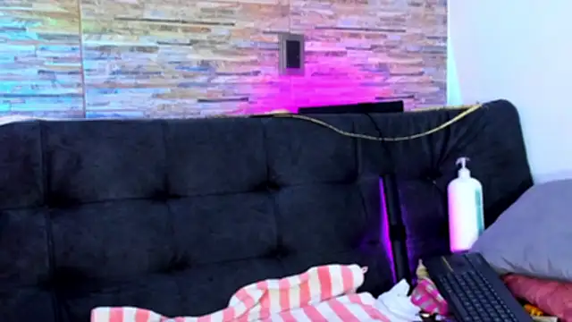 nath_redrex's Live XXX Chat