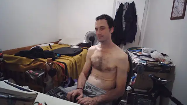 JohnnyMoves' Live XXX Chat