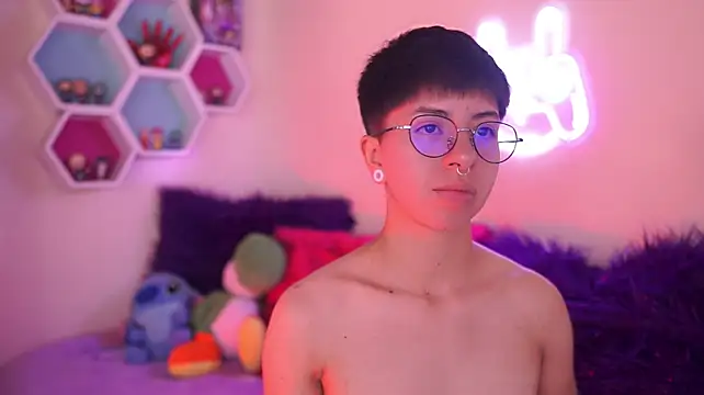 צ'אט XXX בשידור חי של tommy_blue