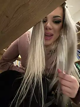 Chat +18 de AlyssaFoxx_ ao vivo
