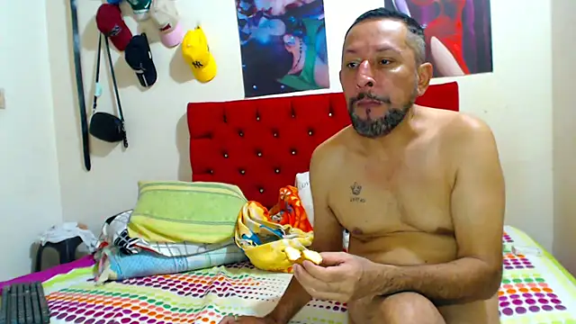 dirtycouplehot2 Adlı Modelin Canlı XXX Sohbeti