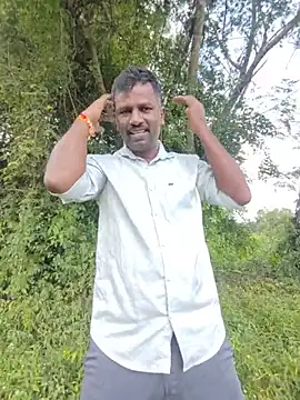 Paramkeerthi 现场XXX聊天