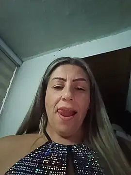 Czat XXX na żywo – maynor_1998