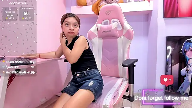 CharlotteMuller's Live XXX Chat
