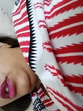 Chat +18 de fatineae1 ao vivo