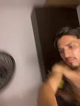 Kriss_Edwards Chat XXX live
