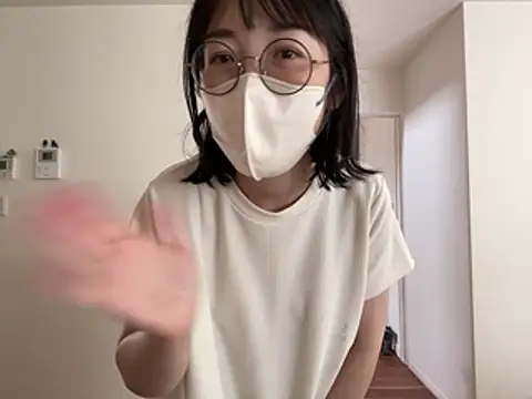 kuri_to_risu_ Chat XXX in diretta