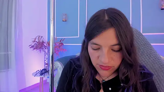 TaraTaylorr's Live XXX Chat