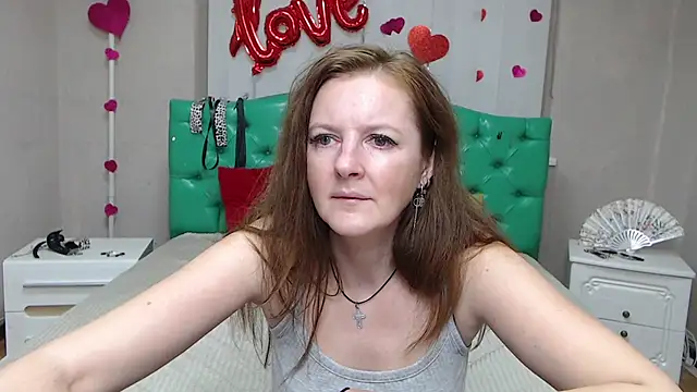 MeganPirs Chat XXX live
