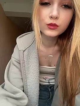 MarlboroWeb XXX чат на живо