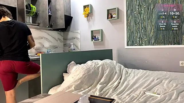 INSOMNIA_strip Chat XXX in diretta