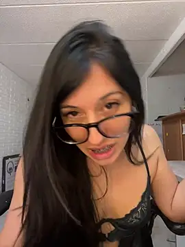 צ'אט XXX בשידור חי של susi_chimm