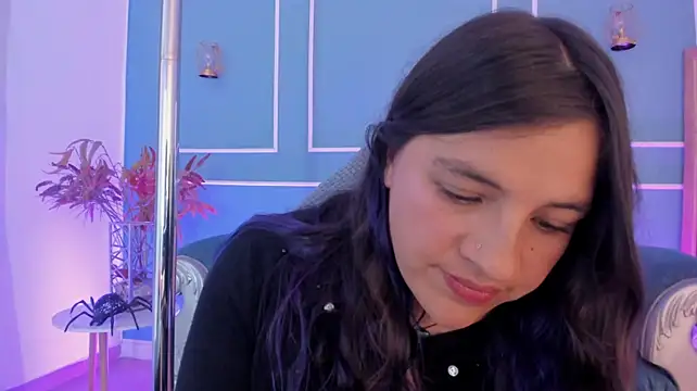 TaraTaylorr's Live XXX Chat
