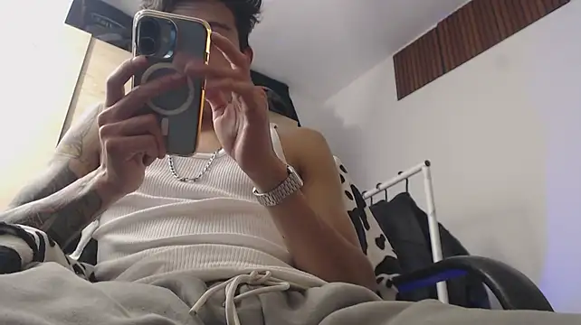 XXX chat uživo modela chomelo6