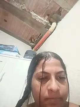 XXX chat uživo modela Giselabrunette25