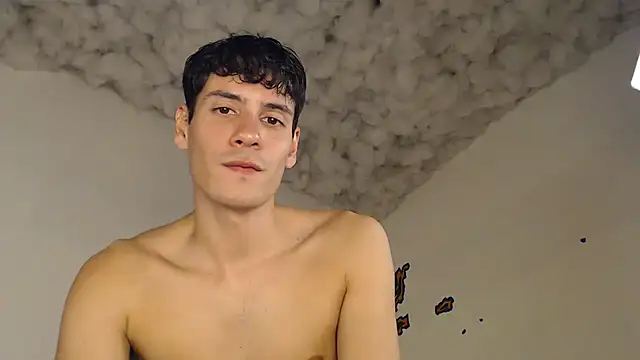 andrestorres20 Chat XXX in diretta