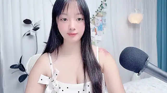 Winnie666999 XXX чат на живо