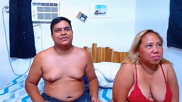 Chat +18 de lucasandSofi ao vivo
