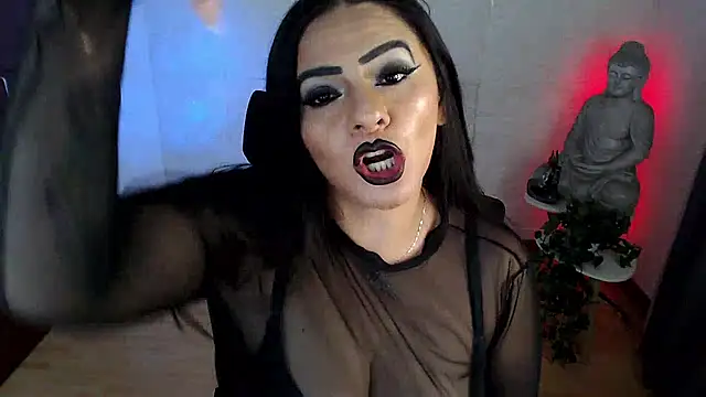 Chat XXX en directo de GODDESS_EVANS