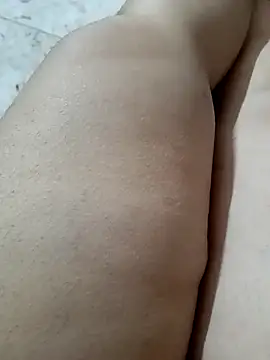 Chat +18 de YoursAashi ao vivo