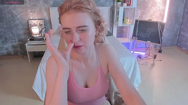 دردشة Shiny_Liss الجنسية المباشرة