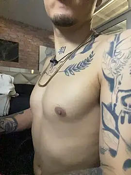 AlphaMasterXxx লাইভ XXX চ্যাট