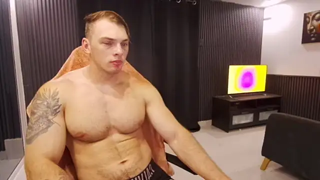 YourHotGreg Adlı Modelin Canlı XXX Sohbeti