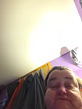 Chat +18 de dawnie802 ao vivo