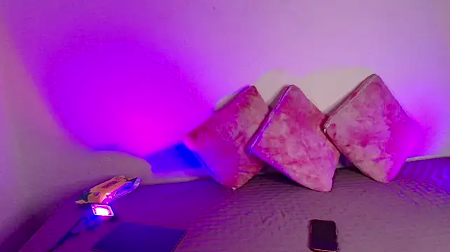 666hotline – Live XXX-chat