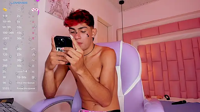 XXX chat uživo modela cherub_