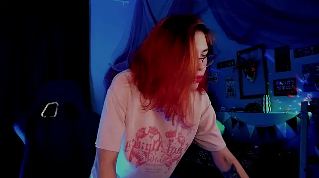 Chat XXX en directo de SeraphineDuskryn