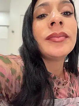Chatroom XXX en direct de FerrariFrench
