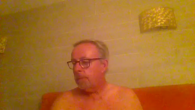 tuggy59n Live XXX chat