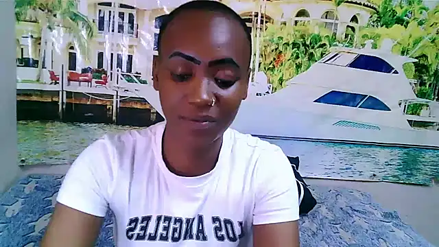 צ'אט XXX בשידור חי של EbonyOlive69