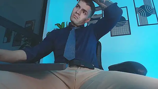ALPHA_DOMINUS_: вебкам-шоу