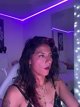 Chat +18 de SamathaMay ao vivo