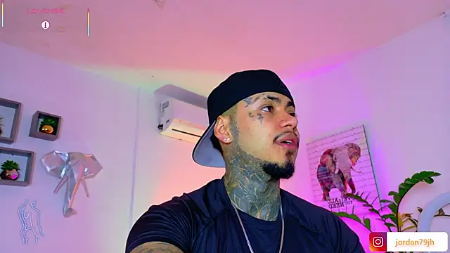 Chat XXX ao vivo de JordanSmiith_