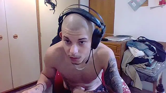 Онлайн чат XXX Akillas