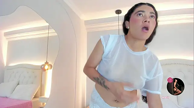 Chat XXX ao vivo de emilly_duque