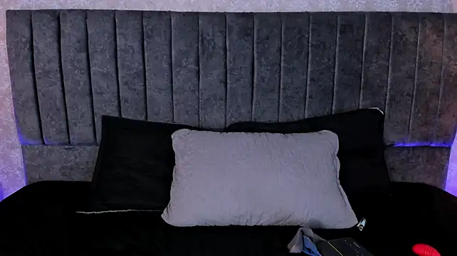 Chat +18 de Kennya_Rodriguez ao vivo