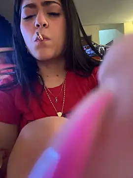 Chanel-fire's Live XXX Chat