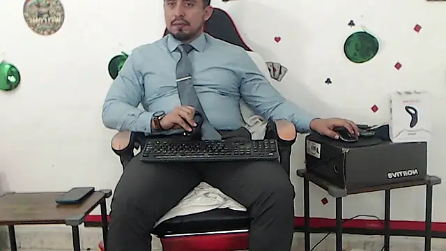 KalethBigDick Live XXX Chat