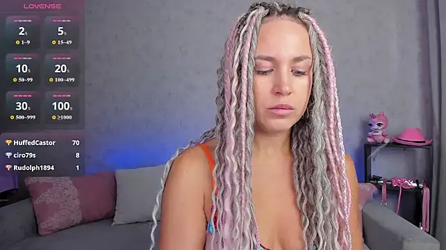 XXX chat uživo modela Fire__Dancer