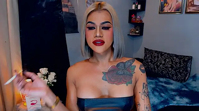 StellaStrong30's Live XXX Chat