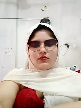 Nusrat-N's Live XXX Chat