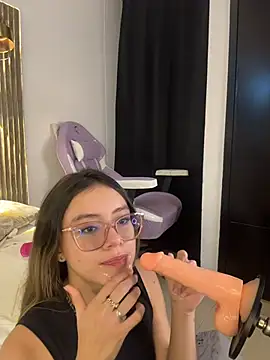 Chatroom XXX en direct de Abril_valen