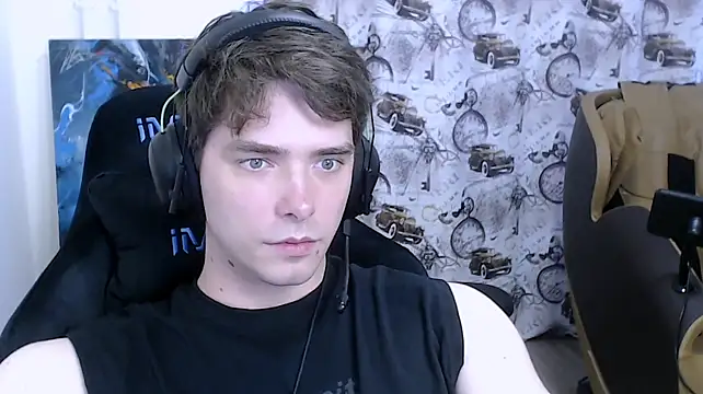 DmitryRomanov 即時 XXX 聊天