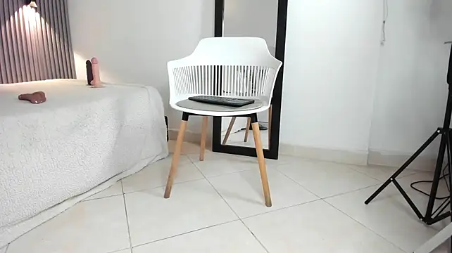 Zafiiraa Chat XXX in diretta