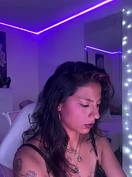 SamathaMay Adlı Modelin Canlı XXX Sohbeti