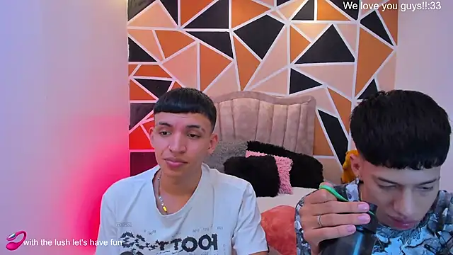 Juan_Nd_Steven 라이브 XXX 채팅
